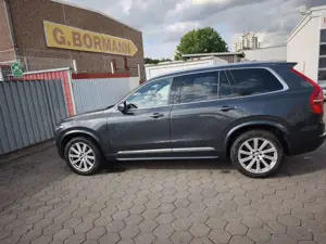 Volvo XC90 D5 AWD Geartronic Momentum Bild 4