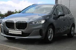 BMW 218 d Active Tourer Navi LED Kamera DAB wenig km