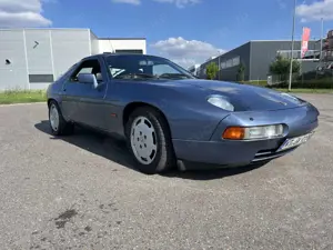 Porsche 928 S 4 Bild 3