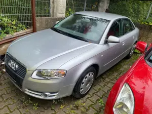 Audi A4 1.6 Scheckheft Rentner 2.Hand Sitzheizung PDC