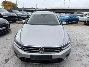 Volkswagen Passat Variant GTE PlugIn Hybrid 1,4 TSI Panora Bild 2