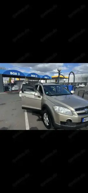 Chevrolet Captiva 2.4 4WD 7 Sitzer Gas lpg Bild 2