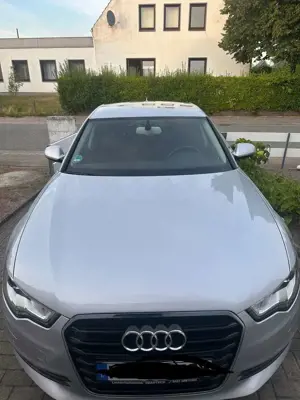 Audi A6 A6 Avant 2.7 TDI DPF quattro tiptronic