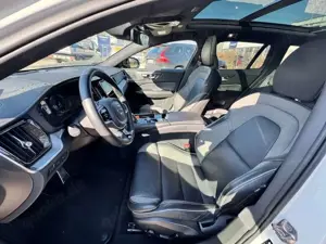 Volvo V60 V60 T6 AWD Recharge GeartronicRDesign Bild 3