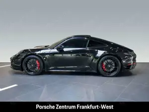 Porsche 992 911 Carrera 4 GTS Hinterachslenkung BOSE Bild 2