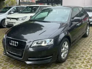 Audi A3 1.4 TFSI Ambiente+8-fach bereift+Start/Stop-Autoto