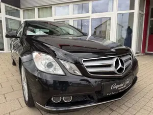 Mercedes-Benz E 250 E -Klasse Coupe E 250 CGI BlueEfficiency Bild 2