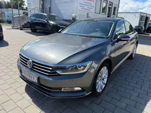 Volkswagen Passat Lim. Highline/Navi/Kamera/Led/Alcantara