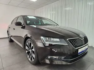 Skoda Superb STYLE 2.0 220PS ACC SHZ NAV CarPlay 1.Hd.