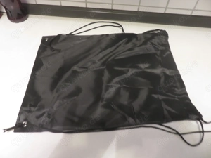 Turnbeutel als Rucksack zum Umhängen zu verschenken Bild 2