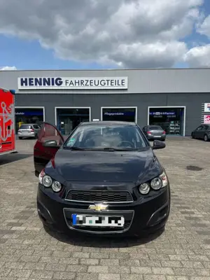 Chevrolet Aveo 1.4 16V LT Bild 2
