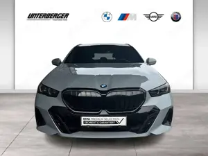 BMW 520 d xDrive Touring M Sportpaket HK HiFi DAB Bild 2