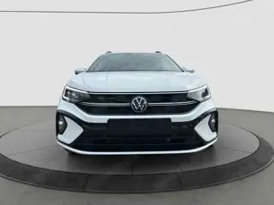 Volkswagen Taigo 1.0 TSI DSG R-Line IQ.Light*ACC Bild 2