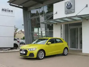 Audi A1 Sportback 1.0 advanced Ganzjahr Sitzheizung Bild 2