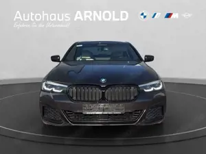 BMW 545 e xDrive Limousine M Sportpaket Head-Up Harman Kar Bild 2
