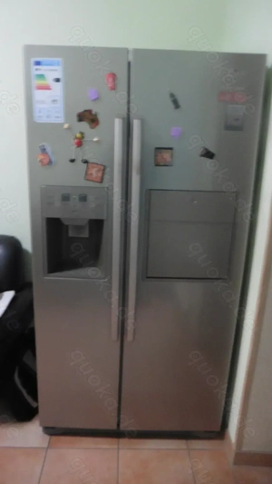 Kühl-Gefrier-Eisspender