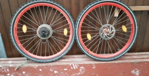 gebrauchtes Vorderrad und Hinterrad 