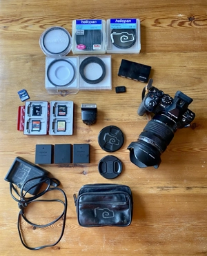 Olympus OM-D1 E-Mark II mit Zuiko Objektiv 12-100mm 1:4 & Zubehör