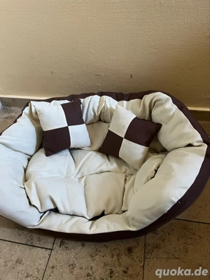 Hundebett (oder Katzenbett) mit Wendekissen