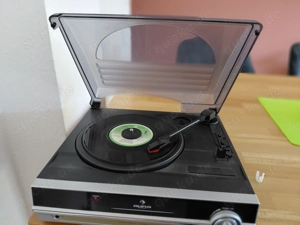 Bildschirm,Plattenspieler,Radio,Pozelanfiguren