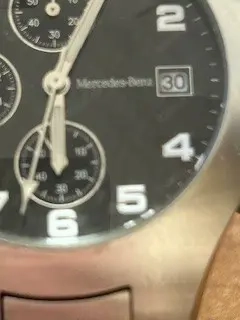 Analoge Uhr limitiert Mercedes genaue Uhrzeit getragen aber gut