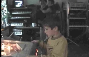 ANALOG SYNTHESIZER roland mks 80+pg ,jupiter 6+cc midi, chroma ,polaris, oberheim 60er HÖFNER FRAMUS