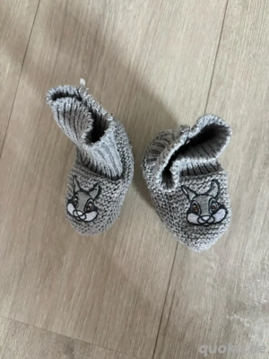 Winnie Puuh - Baby-Krabbelschuhe kaum getragen guter Zustand