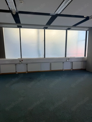 Büro zu Vermieten mit Balkon in Leipzig Gohlis-Süd