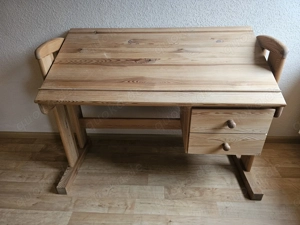 Schreib-, Zeichen-, Mal- oder Computerschreibtisch aus Massivholz