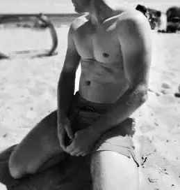 Sympathischer Mann (45) sucht aufgeschlossenes Pärchen für prickelnde Momente