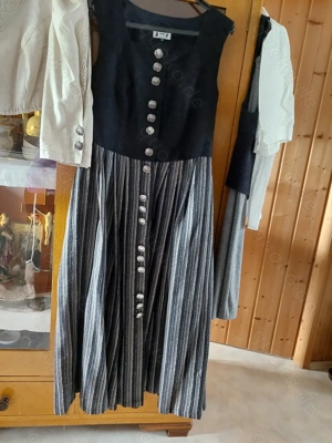 Kleid und Bluse Gr. 46 aus Modegeschäft Landhausmode Trachten