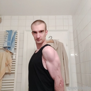 Er sucht Frau für 24 7 In*estrollenspiel nahe Hessisch Lichtenau