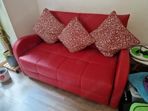 Schlafsofa rot incl. Bettfunktion und Bettkasten - Kunstleder