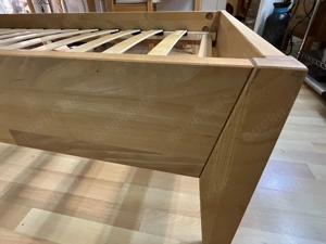 Bettgestell Buche geölt 90 x 200 cm mit Lattenrost  Neupreis Bettgestell war 350  Neupeis  Lattenros