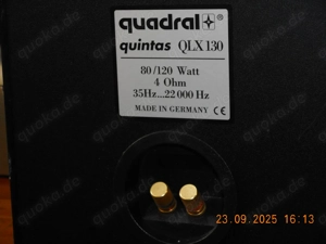 Zwei Lautsprecherboxen