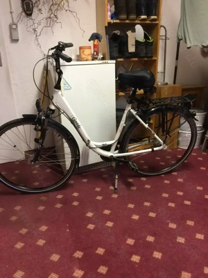 Damen oder Herrenfahrrad weiß