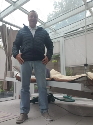 Frühling ist Party-Time - Börsenmakler sucht Frau (35-47) für erlebnisreiche Sonnentage in Frankfurt