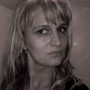 Erfahrene Geldherrin sucht online Subs  Zahlsklaven