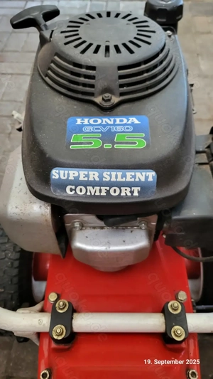 Straßenbesen mit Schneeschieber