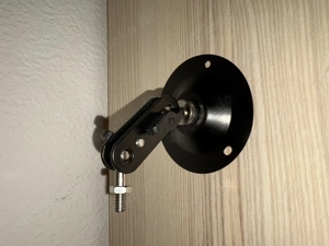 360-Grad drehbarer Halter für Überwachungskameras in OVP