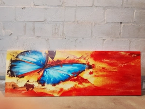 Großes Bild Buntes Schmetterlingsmotiv auf Holzrahmen