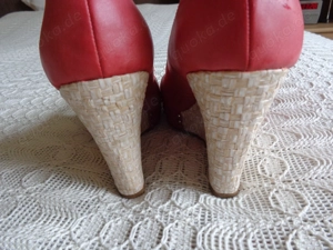 Damen-Peeptoes, Wedges, Gr. 39, hummerfarben, Keilabsatz, Kunstleder Bild 4