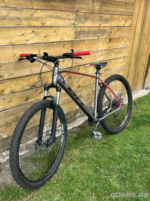 Prachtes Mountainbike zum Verkauf aus Gründen 