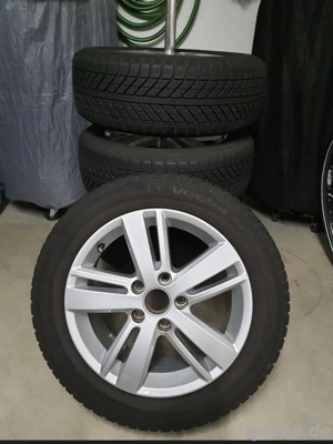 Allwetterreifen mit Alufelgen 