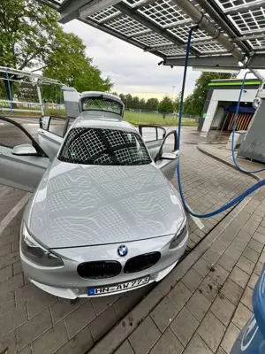 BMW 118 118i Aut., TÜV neu, scheckheftgepflegt Bild 5