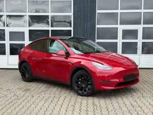 Tesla Model Y Bild 2