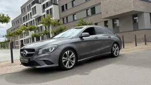 Mercedes-Benz CLA 180 AUTOMATIK|LED|NAVI|SH Bild 4