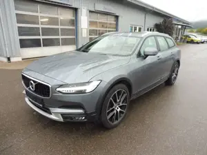 Volvo V90 Cross Country