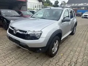 Dacia Duster I GPS 4x4 8Fach TÜV 07.2026 1Hand !!