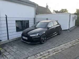 Audi S1